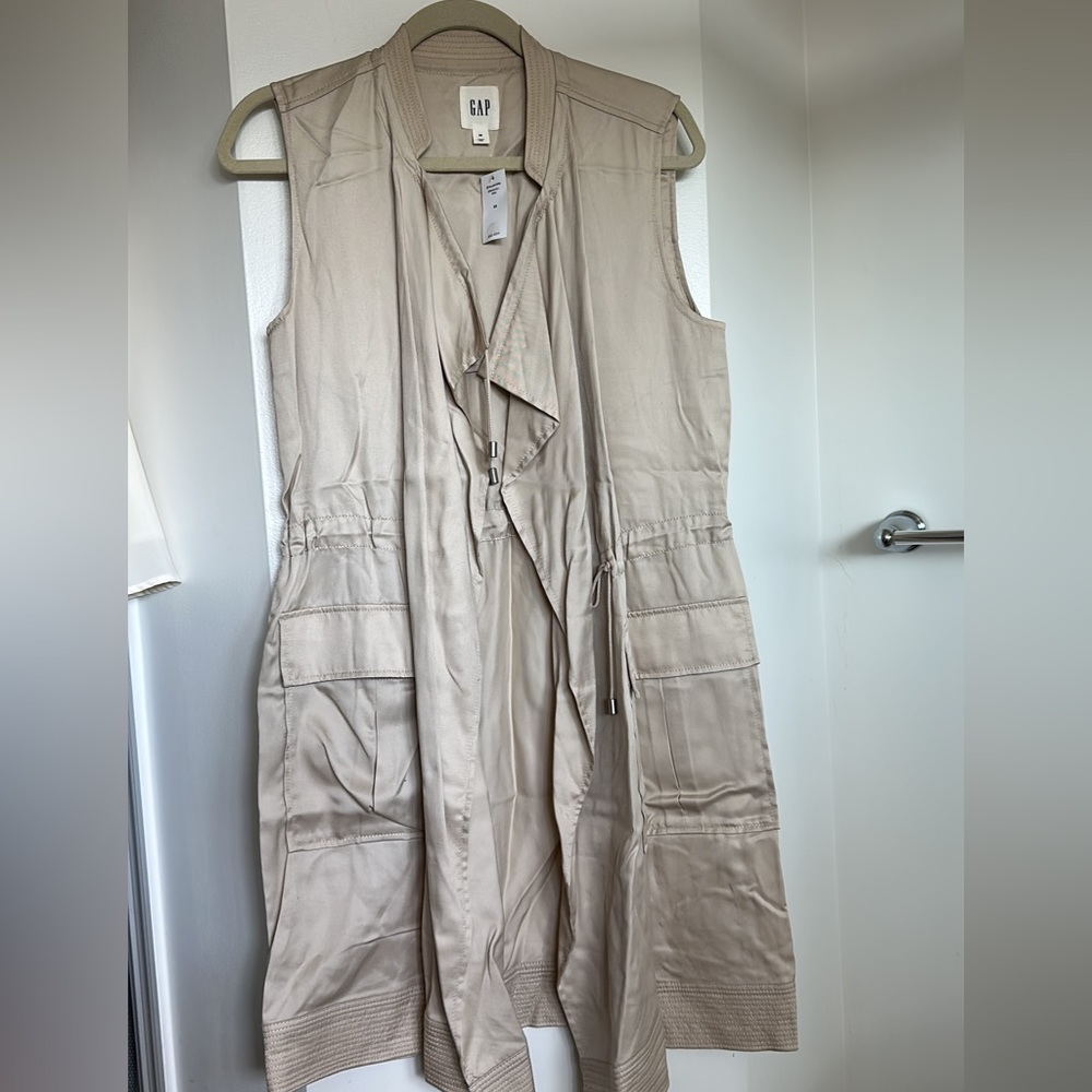 gap tencil vest